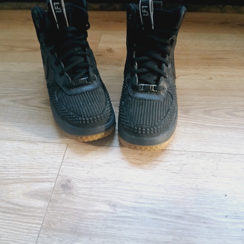 Nike shoes